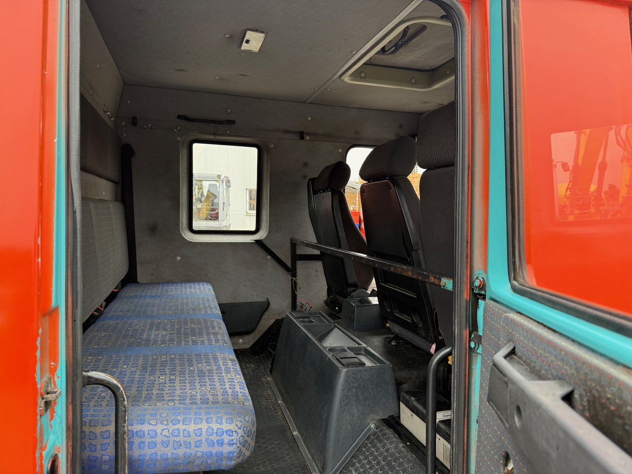 Curtainsider truck MAN 8.174 Pritsche+Plane+Ladebordwand DOKA L2000: picture 15