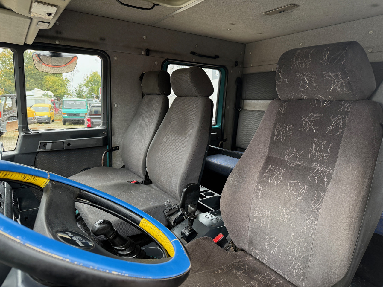 Curtainsider truck MAN 8.174 Pritsche+Plane+Ladebordwand DOKA L2000: picture 13