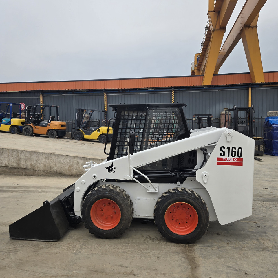 BOBCAT S160 - Skid steer loader: picture 3 BOBCAT S160 - Skid steer loader: picture 3