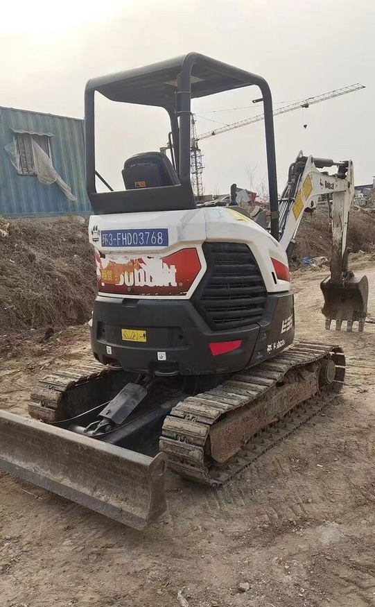 Bobcat E35 - Mini excavator: picture 4 Bobcat E35 - Mini excavator: picture 4