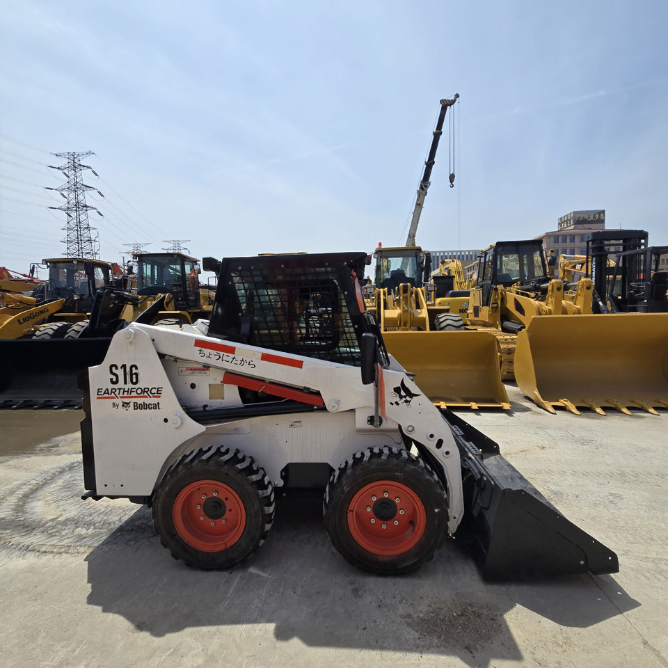 Bobcat S16 - Skid steer loader: picture 4 Bobcat S16 - Skid steer loader: picture 4