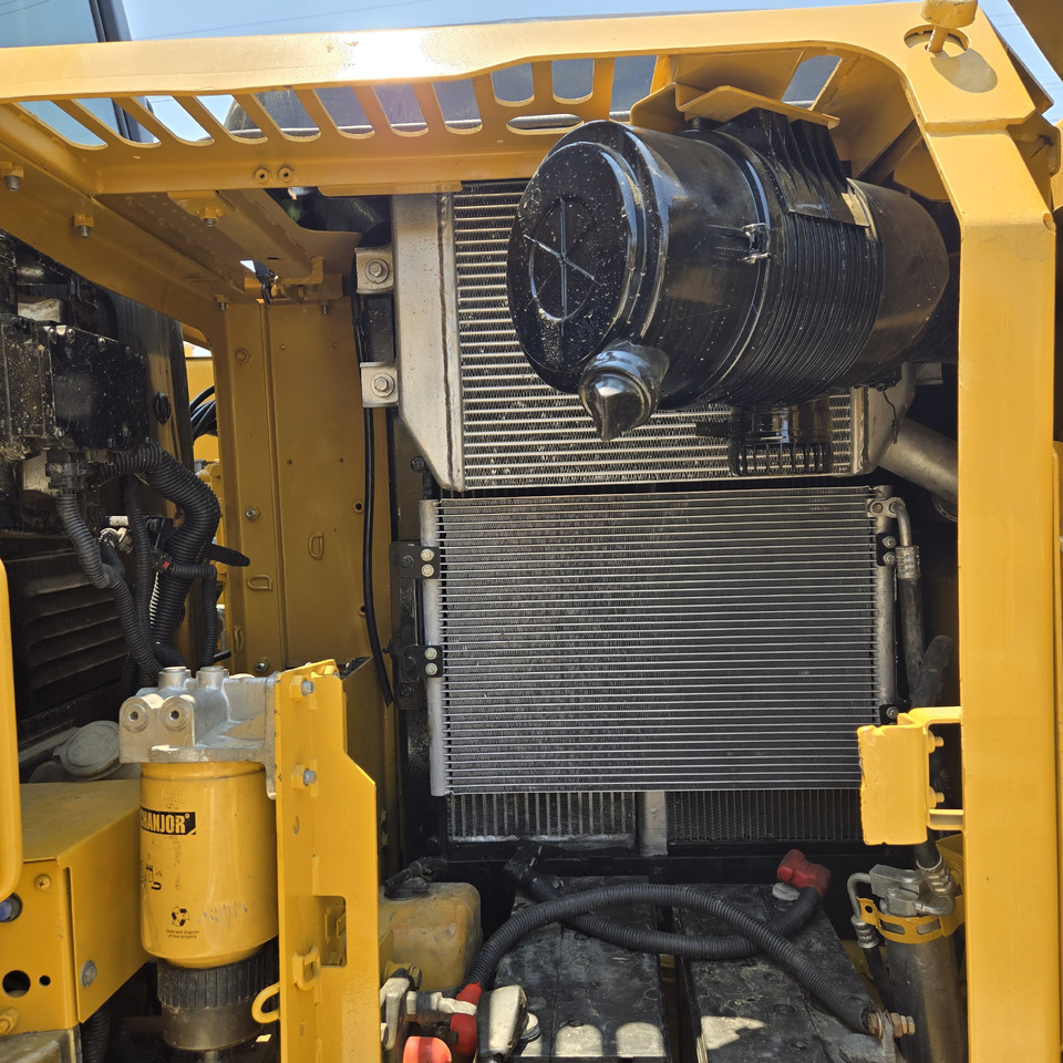 Excavator CATERPILLAR 312D: picture 7 Excavator CATERPILLAR 312D: picture 7