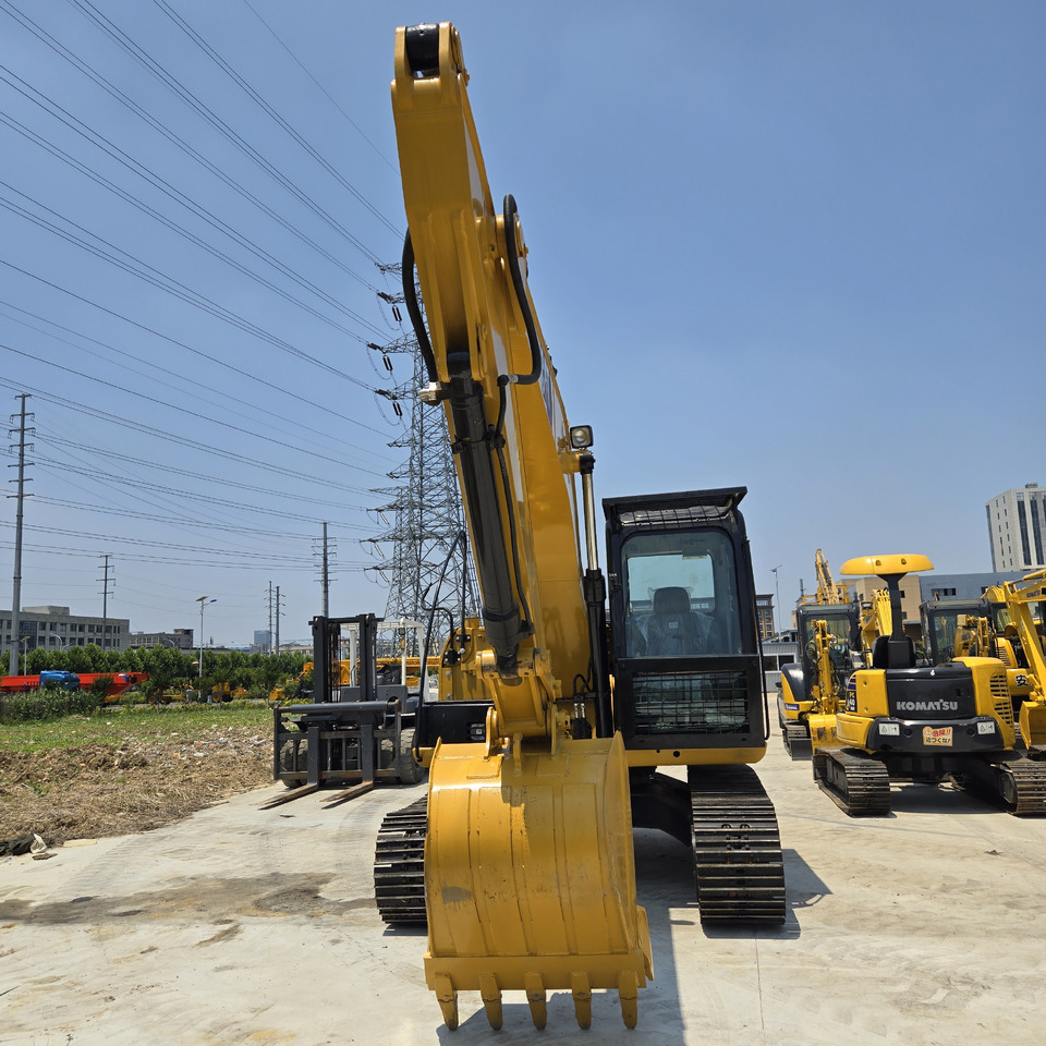 Excavator CATERPILLAR 312D: picture 11 Excavator CATERPILLAR 312D: picture 11