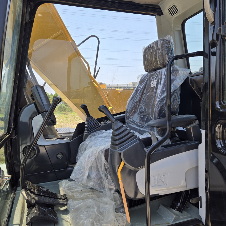 Excavator CATERPILLAR 312D: picture 9 Excavator CATERPILLAR 312D: picture 9