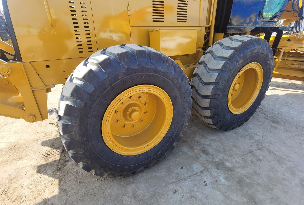 Caterpillar 140H - Grader: picture 3 Caterpillar 140H - Grader: picture 3