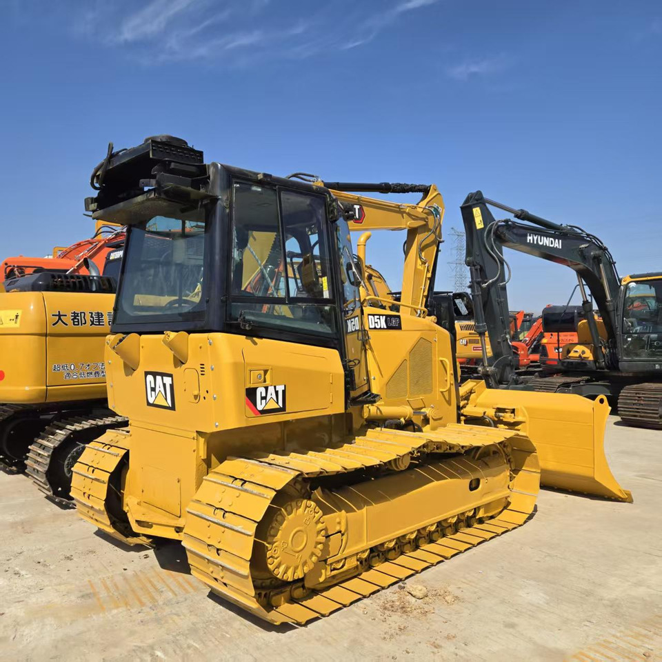 Caterpillar D5K - Crawler excavator: picture 3 Caterpillar D5K - Crawler excavator: picture 3