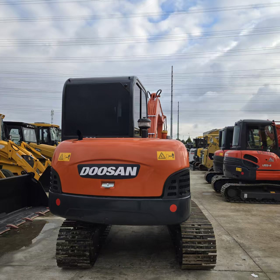 DOOSAN DH60 - Mini excavator: picture 3 DOOSAN DH60 - Mini excavator: picture 3