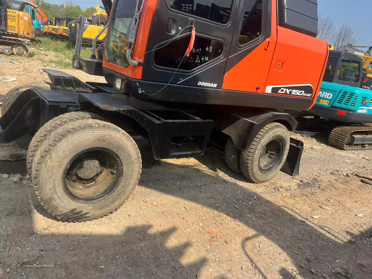 Doosan DX150W-9C - Wheel excavator: picture 5 Doosan DX150W-9C - Wheel excavator: picture 5