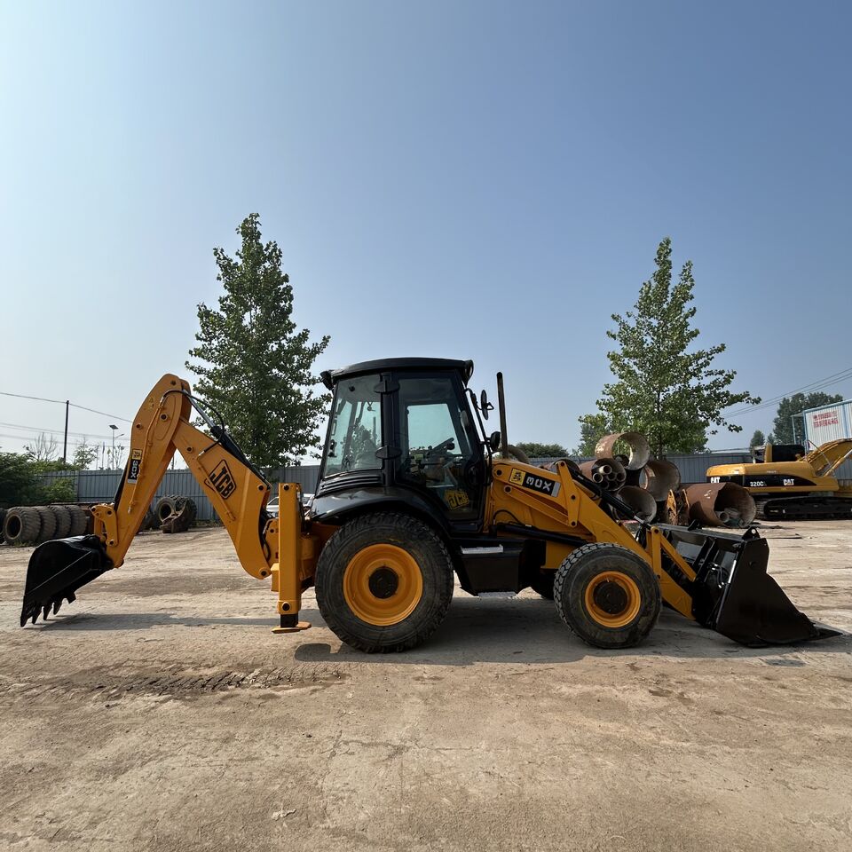 JCB 3CX - Backhoe loader: picture 3 JCB 3CX - Backhoe loader: picture 3
