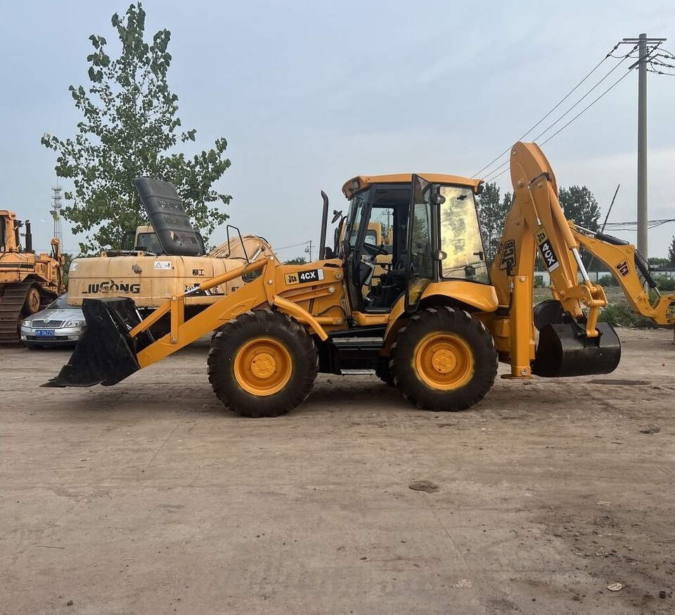 JCB 4CX - Backhoe loader: picture 1 JCB 4CX - Backhoe loader: picture 1