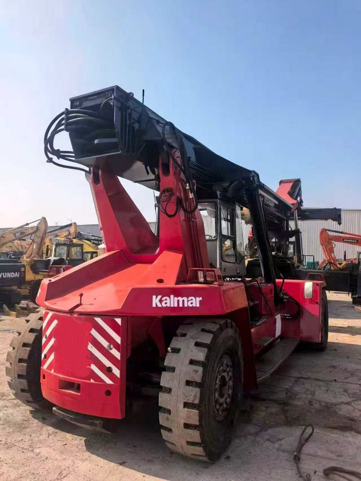 KALMAR - Reach stacker: picture 4 KALMAR - Reach stacker: picture 4