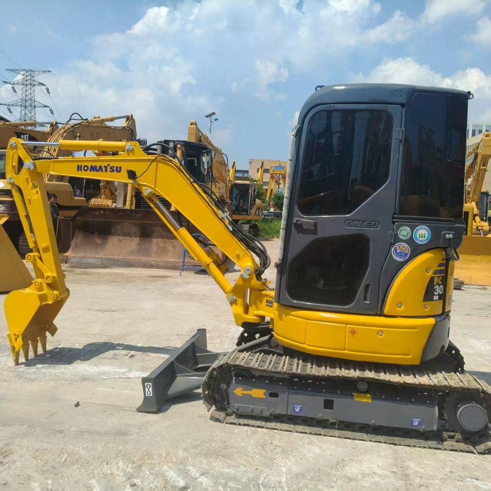 Mini excavator KOMATSU PC30MR: picture 6 Mini excavator KOMATSU PC30MR: picture 6