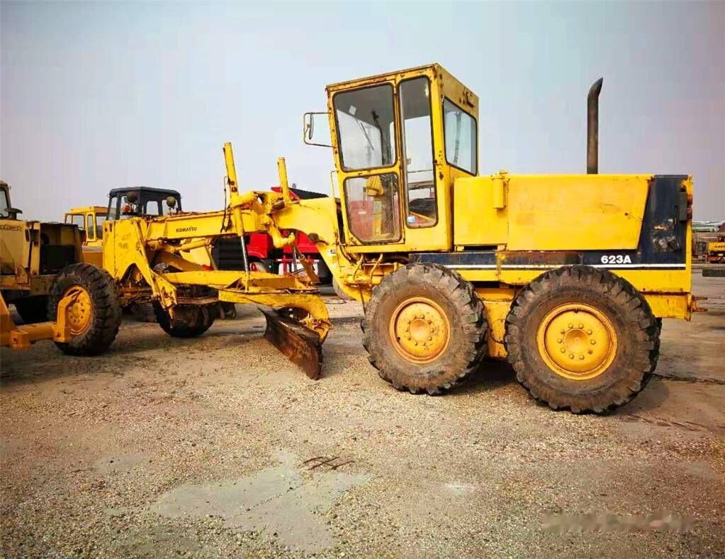 Komatsu GD623A - Grader: picture 5 Komatsu GD623A - Grader: picture 5