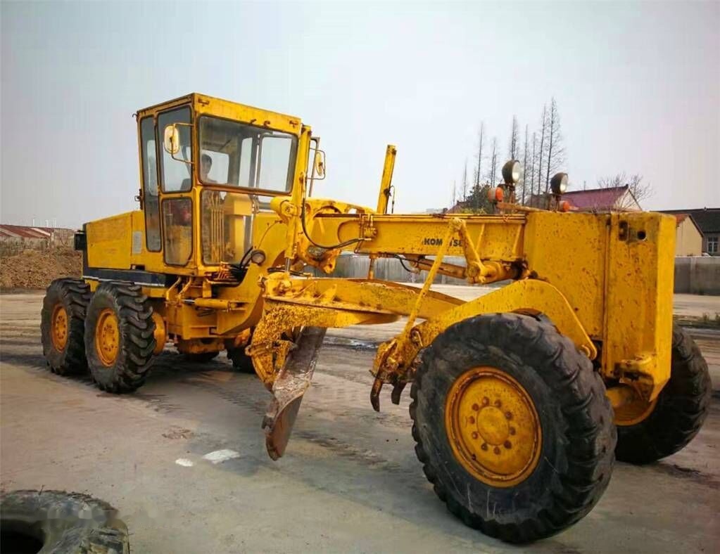 Komatsu GD623A - Grader: picture 1 Komatsu GD623A - Grader: picture 1