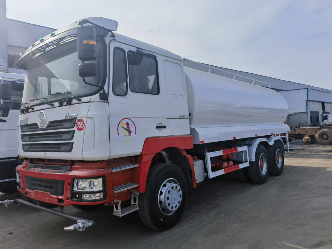 Municipal/ Special vehicle Shacman F3000 6*4 Sprinkler truck（Right rudder）: picture 7