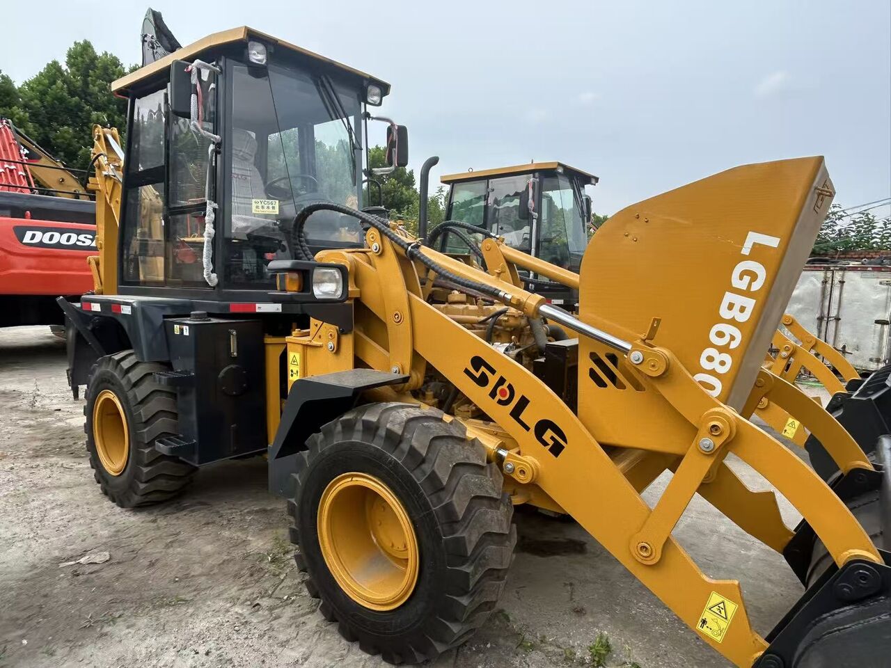 SDLG LGB680 - Backhoe loader: picture 4 SDLG LGB680 - Backhoe loader: picture 4