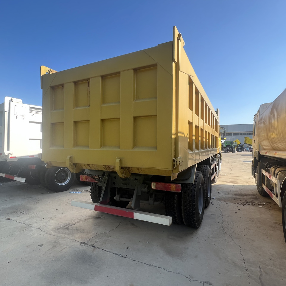 Sinotruk HOWO 8*4 Dump truck - Tipper: picture 2 Sinotruk HOWO 8*4 Dump truck - Tipper: picture 2