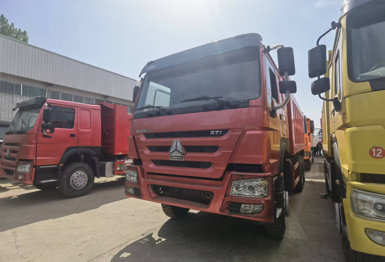 Sinotruk HOWO371Dump truck - Tipper: picture 2 Sinotruk HOWO371Dump truck - Tipper: picture 2