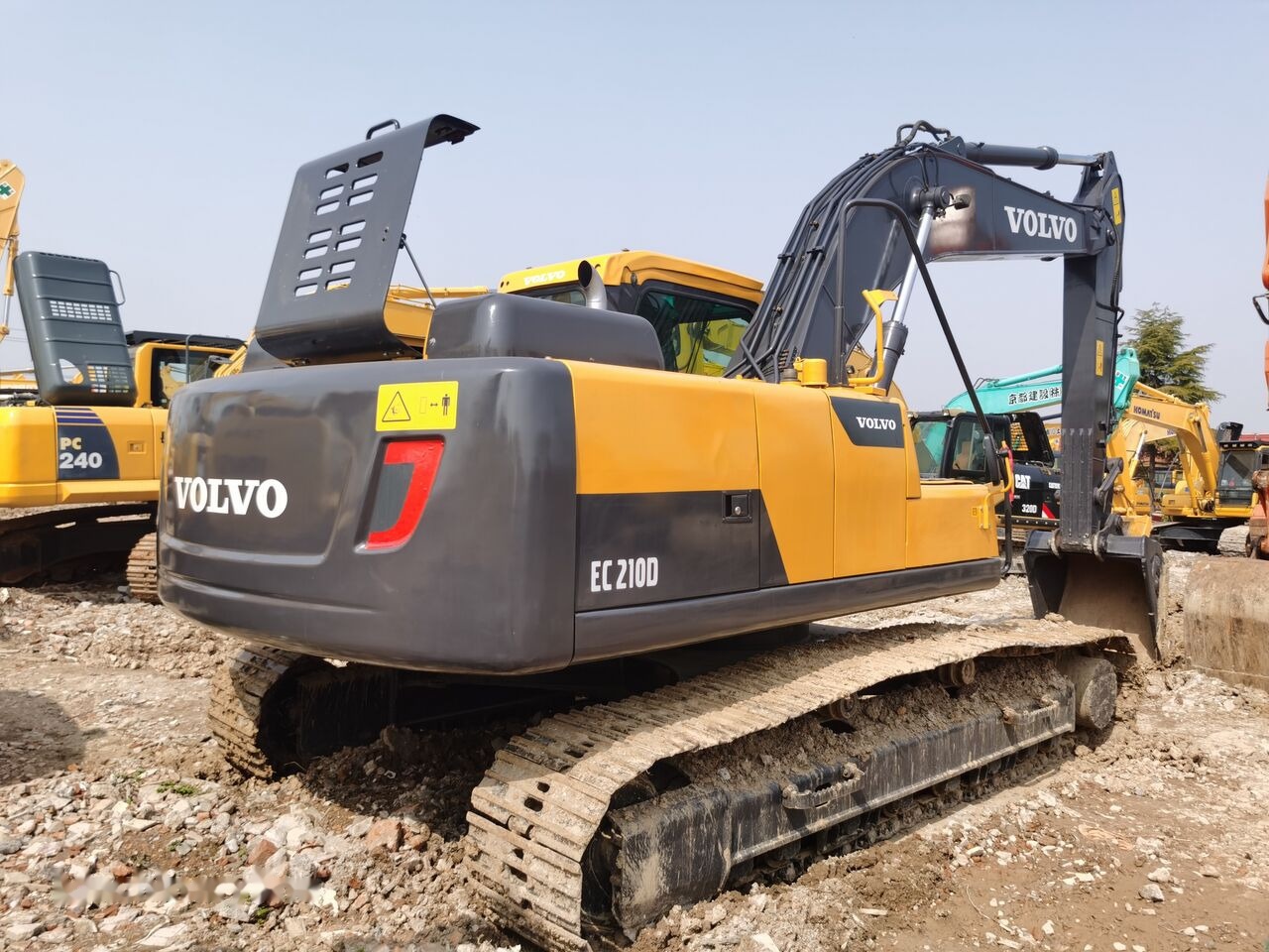 Volvo EC210D - Crawler excavator: picture 2 Volvo EC210D - Crawler excavator: picture 2