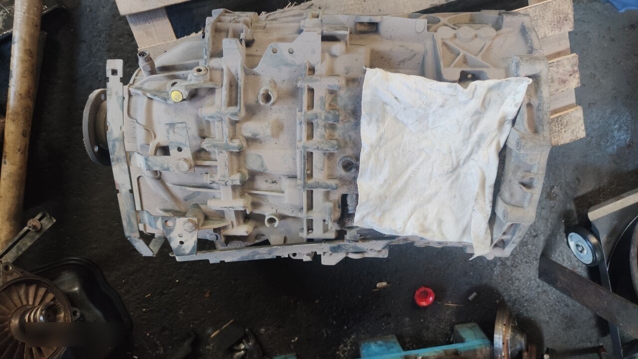 ZF (ZF 12AS2130TD) MAN TGX TGA truck - Gearbox for Truck: picture 2 ZF (ZF 12AS2130TD) MAN TGX TGA truck - Gearbox for Truck: picture 2