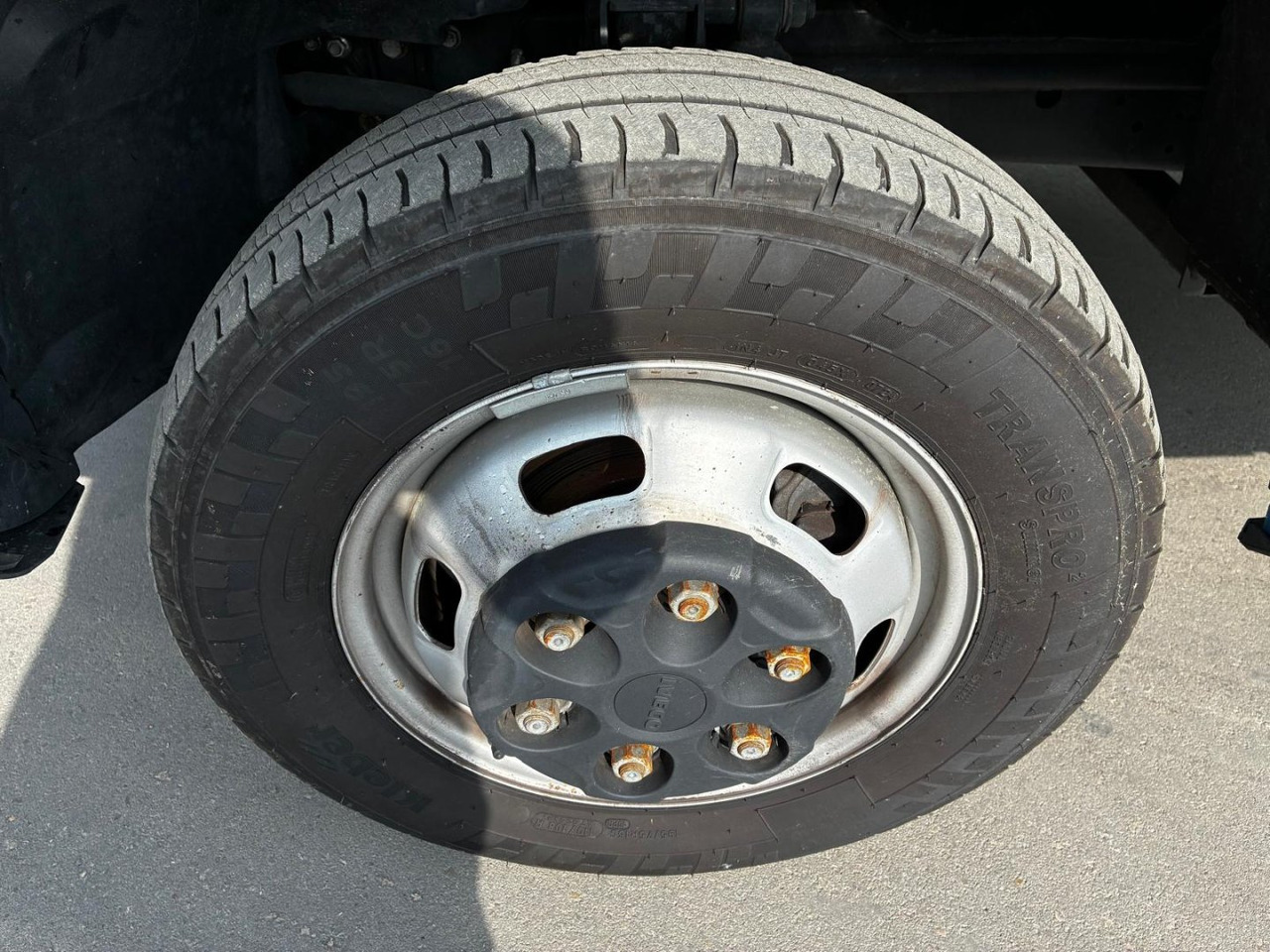 Box van Caja cerrada IVECO 35C16 20m3: picture 14
