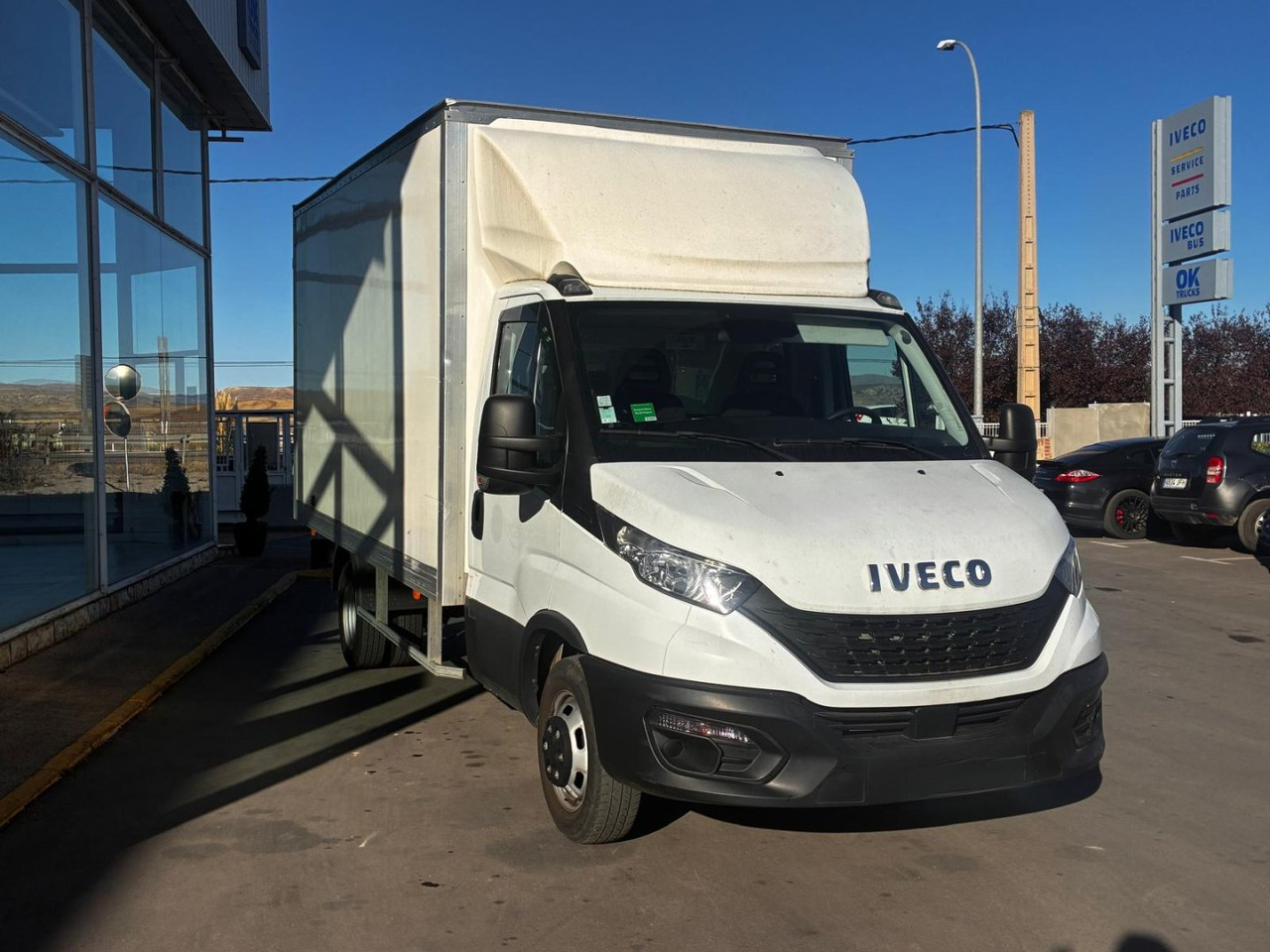 Caja cerrada IVECO 35C16 20m3 con puertas traseras - Box van: picture 3 Caja cerrada IVECO 35C16 20m3 con puertas traseras - Box van: picture 3