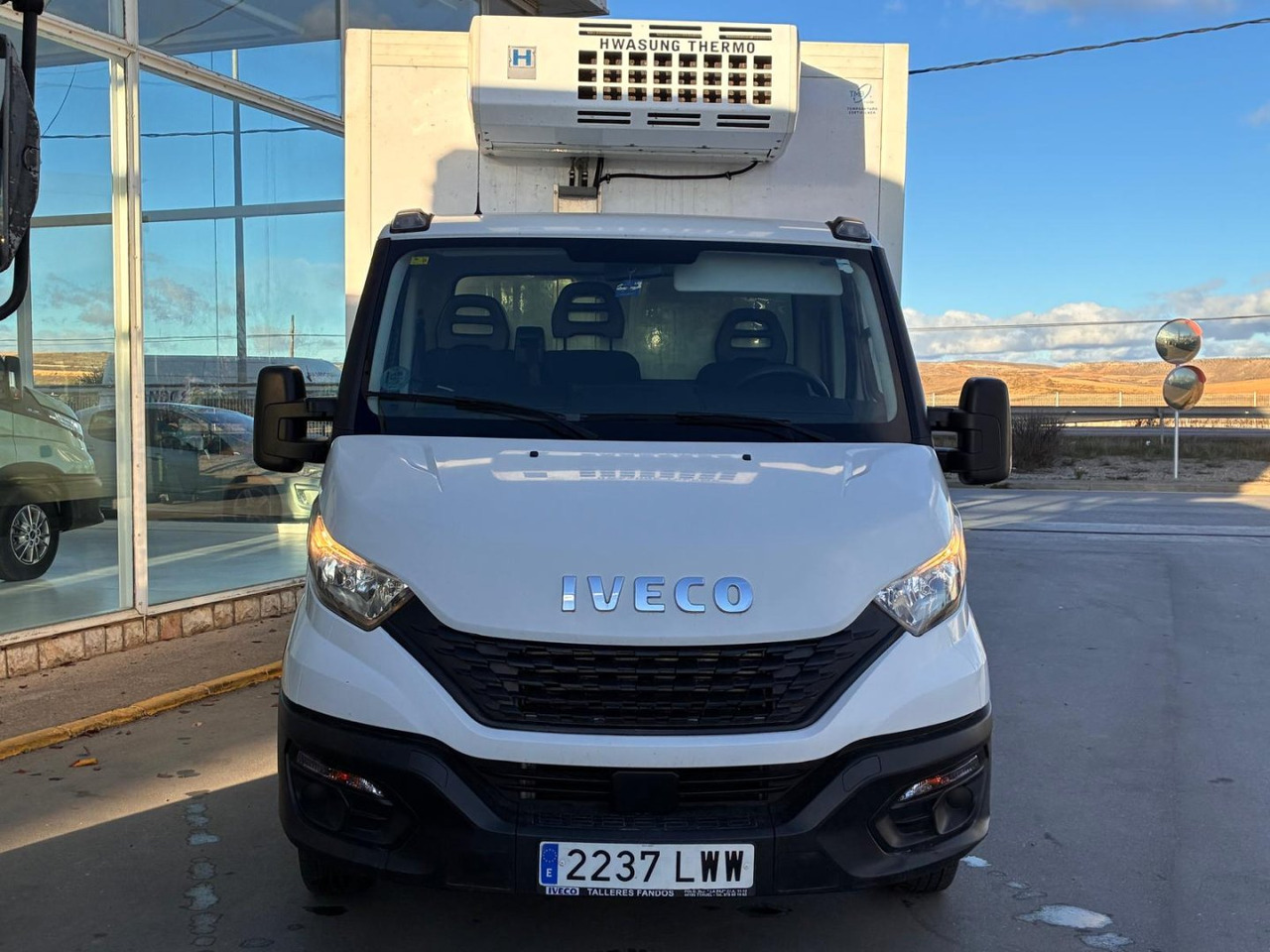 Frigorífico IVECO 35C16 3.0 FRIGORIFICA - Refrigerated van: picture 2 Frigorífico IVECO 35C16 3.0 FRIGORIFICA - Refrigerated van: picture 2