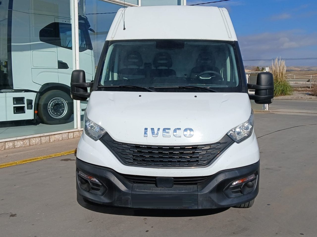 Furgón IVECO 35S14 12m3 - Panel van: picture 2 Furgón IVECO 35S14 12m3 - Panel van: picture 2