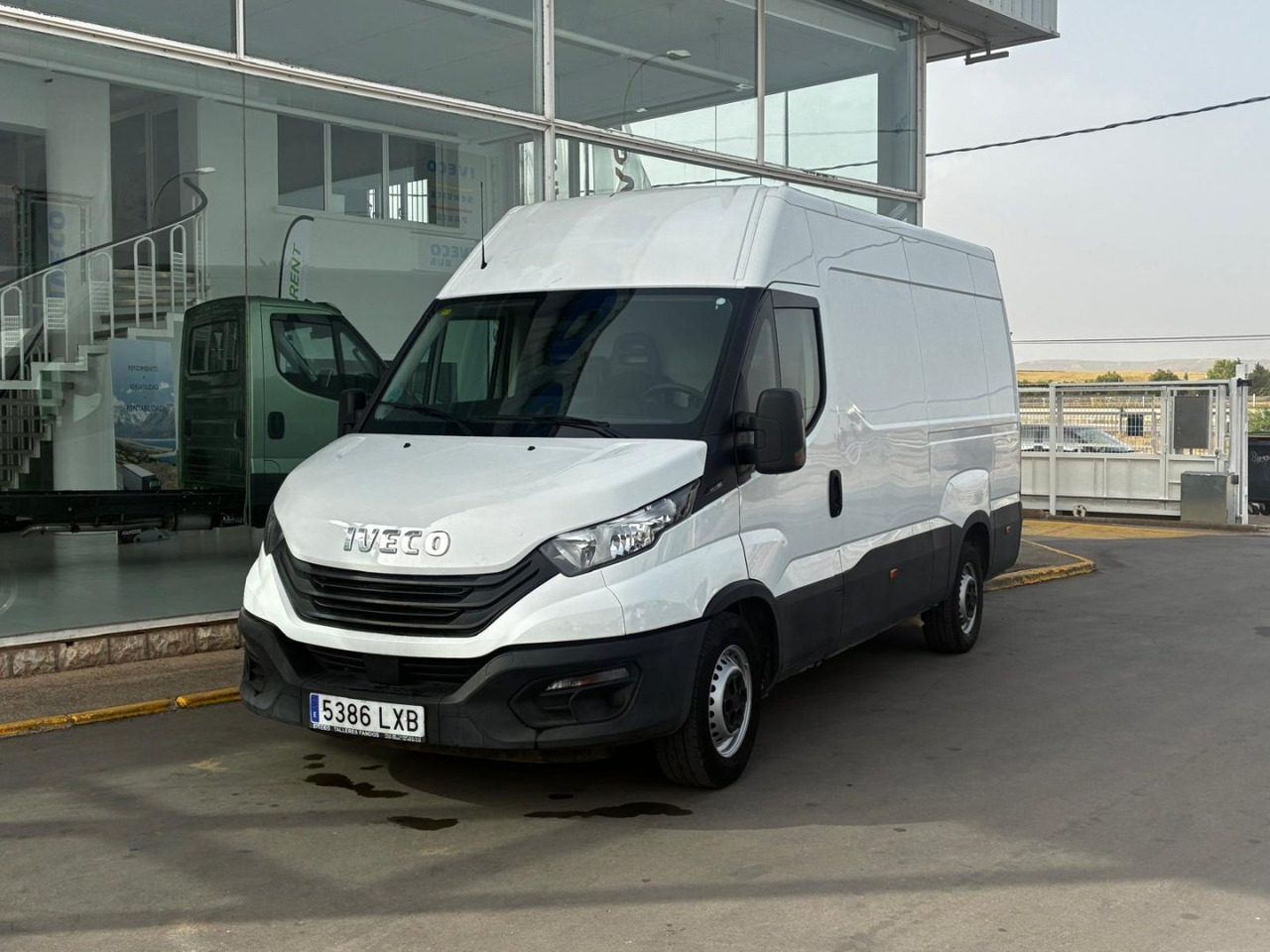 Furgón IVECO 35S16 V 12m3 - Panel van: picture 1 Furgón IVECO 35S16 V 12m3 - Panel van: picture 1