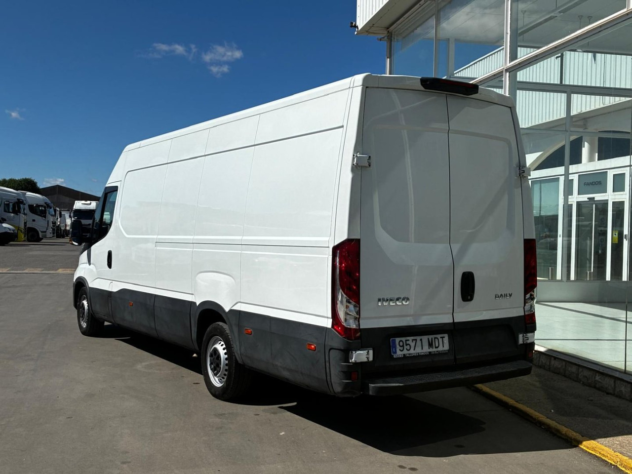 Furgón IVECO 35S16 V 16m3 - Panel van: picture 4 Furgón IVECO 35S16 V 16m3 - Panel van: picture 4