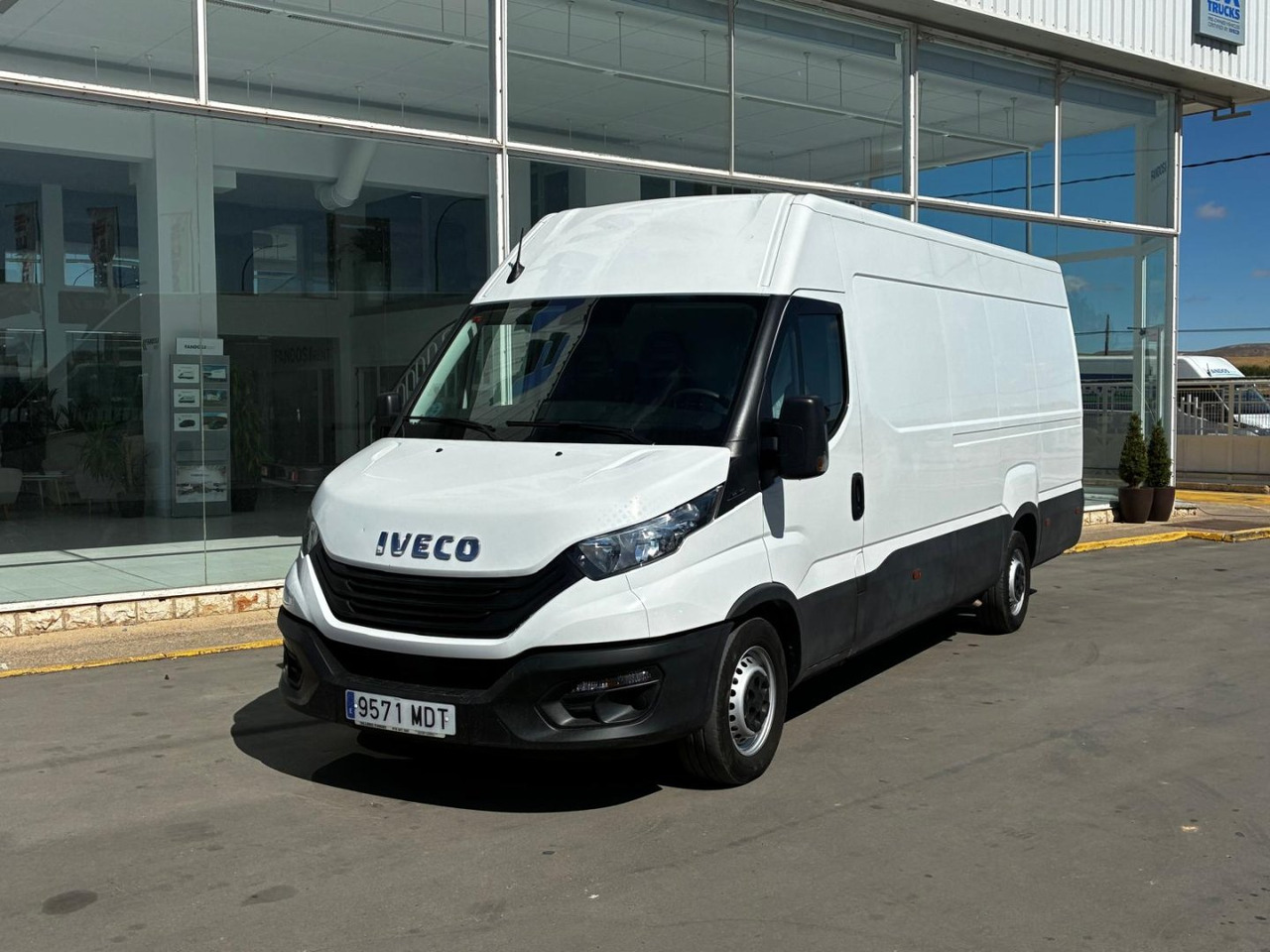 Furgón IVECO 35S16 V 16m3 - Panel van: picture 1 Furgón IVECO 35S16 V 16m3 - Panel van: picture 1