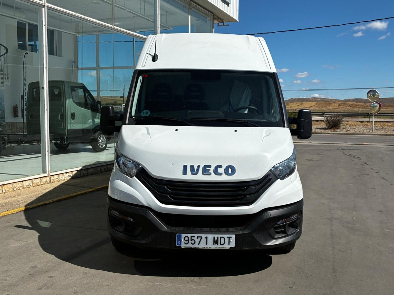 Furgón IVECO 35S16 V 16m3 - Panel van: picture 2 Furgón IVECO 35S16 V 16m3 - Panel van: picture 2