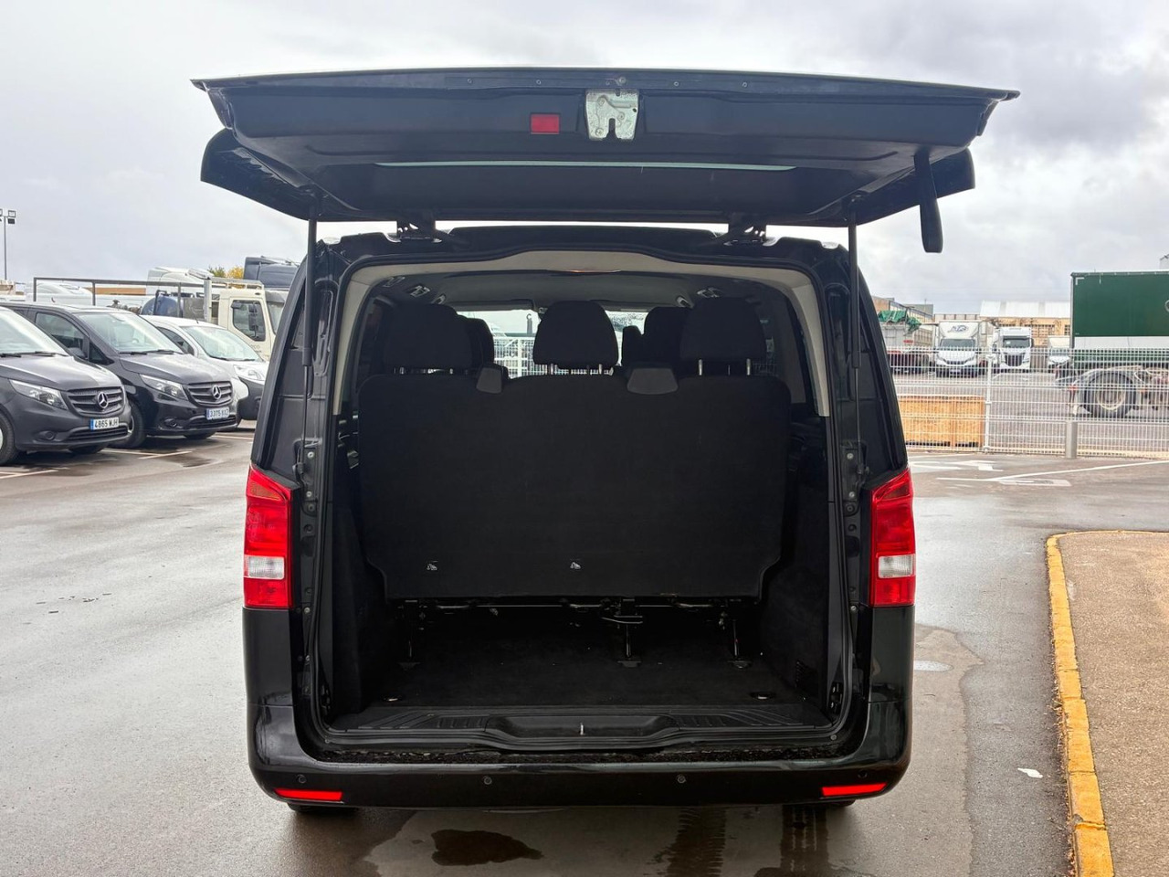 Furgón Mercedes Vito Tourer Pro 115 dci automática. - Panel van: picture 5 Furgón Mercedes Vito Tourer Pro 115 dci automática. - Panel van: picture 5