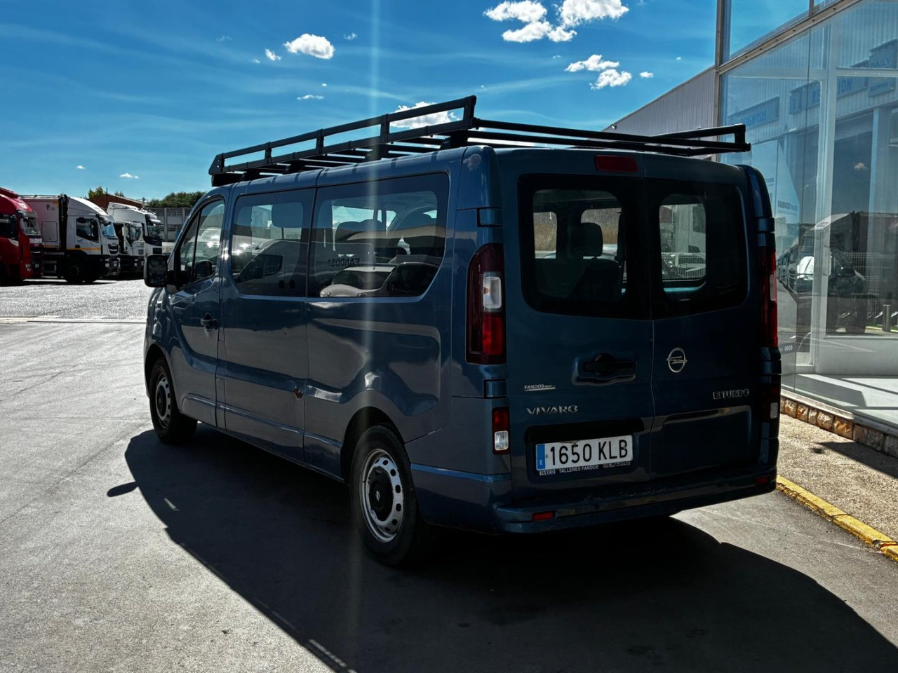 Furgón Opel Vivaro 9 Plazas - Panel van: picture 4 Furgón Opel Vivaro 9 Plazas - Panel van: picture 4