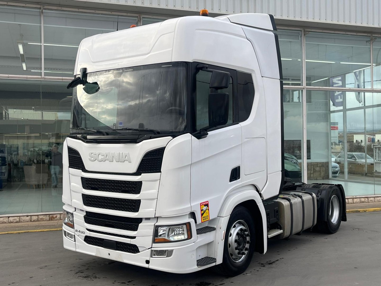 Cabeza Tractora Scania R450 AUTOMATICO-INTARDER - Tractor unit: picture 1 Cabeza Tractora Scania R450 AUTOMATICO-INTARDER - Tractor unit: picture 1