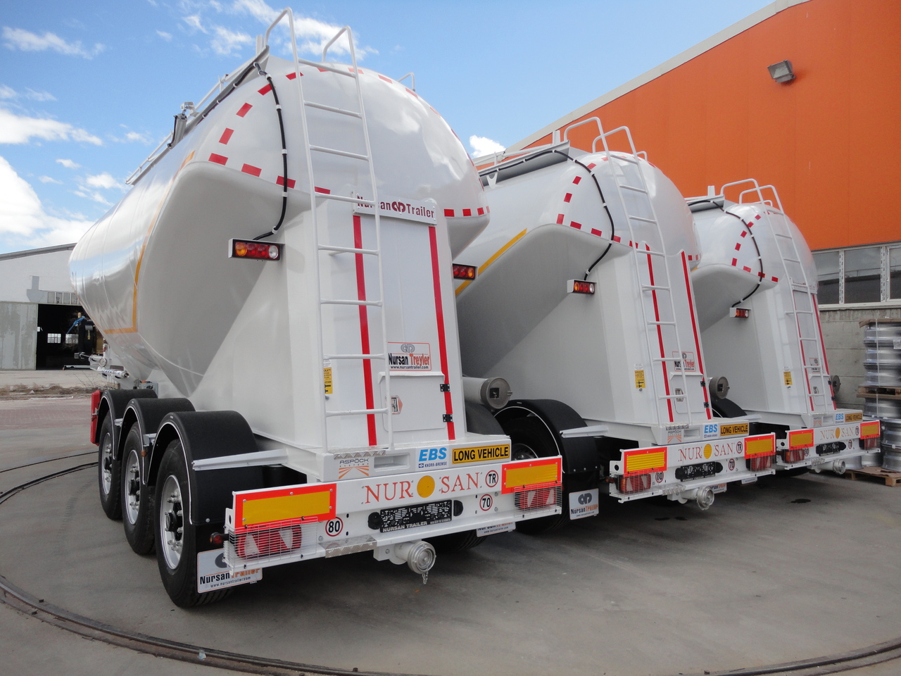 New Silo semi-trailer for transportation of cement NURSAN Steel W Type Silo: picture 12