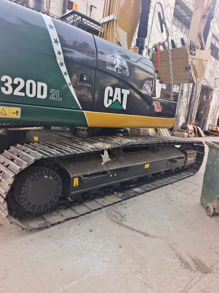 CAT 320D2L Customizable for FREE - Crawler excavator: picture 3 CAT 320D2L Customizable for FREE - Crawler excavator: picture 3