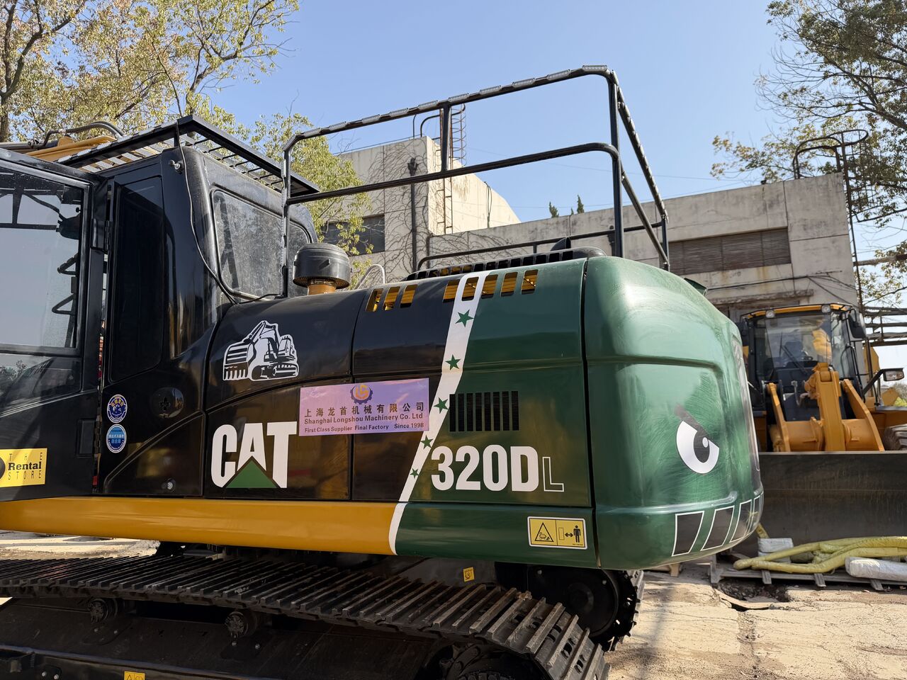 CAT 320D2L Tier-1 China source - Crawler excavator: picture 2 CAT 320D2L Tier-1 China source - Crawler excavator: picture 2