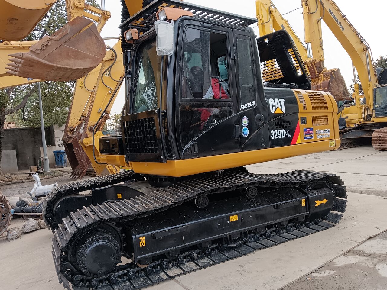 CAT 329D2L Tier-1 China source - Crawler excavator: picture 2 CAT 329D2L Tier-1 China source - Crawler excavator: picture 2
