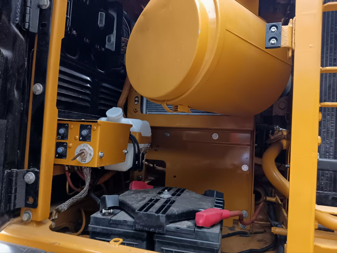 CAT 329D2L WITH 3 CAMERAS - Crawler excavator: picture 3 CAT 329D2L WITH 3 CAMERAS - Crawler excavator: picture 3