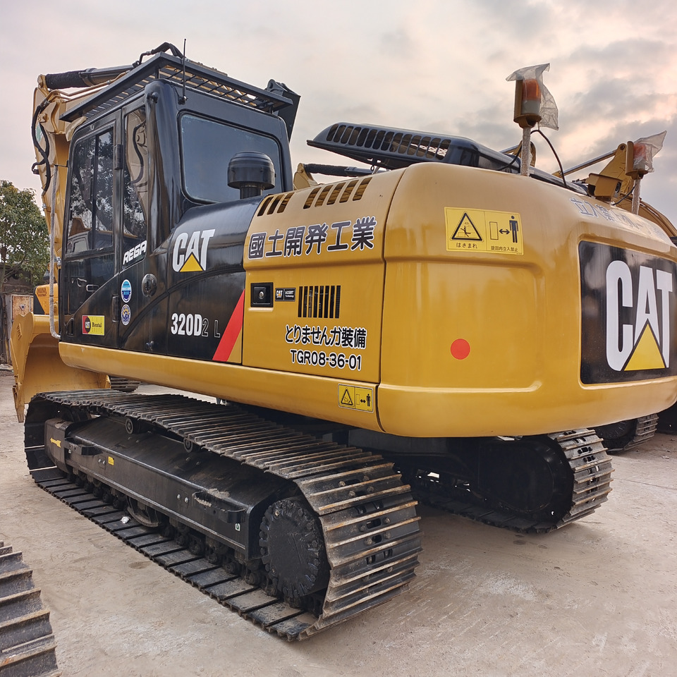 CATERPILLAR 320D CAT 320D2 L - Crawler excavator: picture 3 CATERPILLAR 320D CAT 320D2 L - Crawler excavator: picture 3