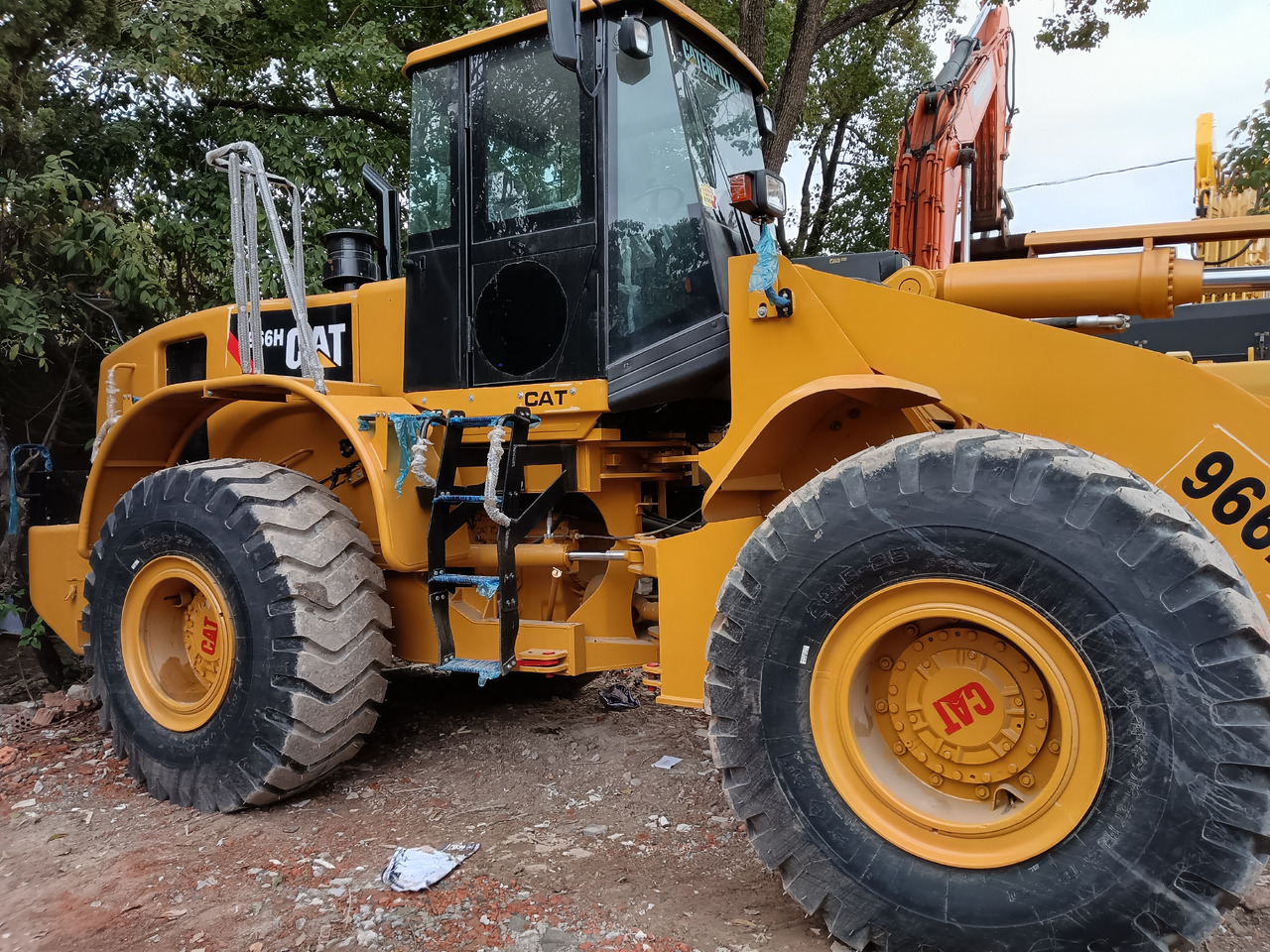 CATERPILLAR 966H CAT - Wheel loader: picture 3 CATERPILLAR 966H CAT - Wheel loader: picture 3