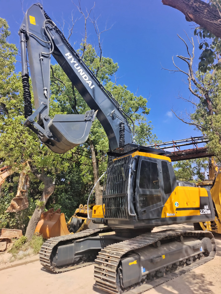 HYUNDAI HX220HD - Crawler excavator: picture 1 HYUNDAI HX220HD - Crawler excavator: picture 1