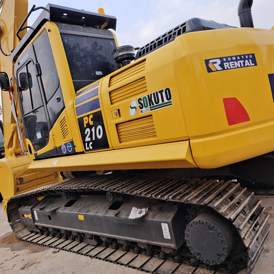 KOMATSU PC 210 LC - 8 - Crawler excavator: picture 2 KOMATSU PC 210 LC - 8 - Crawler excavator: picture 2