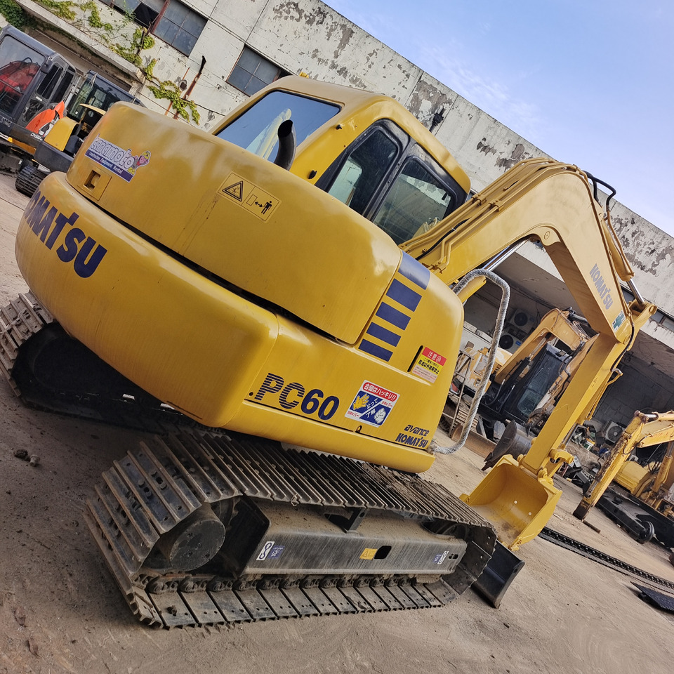 KOMATSU PC 60 - Mini excavator: picture 1 KOMATSU PC 60 - Mini excavator: picture 1