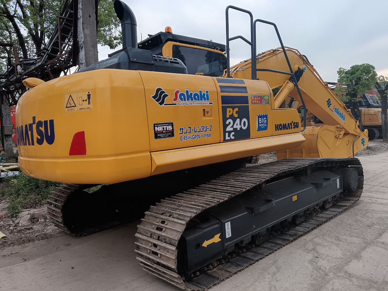Crawler excavator KOMATSU PC240LC-8 PC 240: picture 1