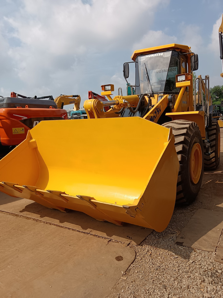 KOMATSU WA470-3 - Wheel loader: picture 2 KOMATSU WA470-3 - Wheel loader: picture 2