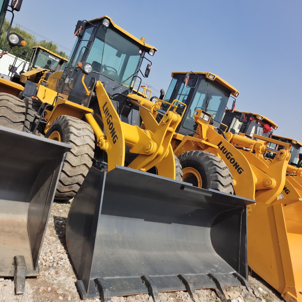 LIUGONG 836 - Wheel loader: picture 2 LIUGONG 836 - Wheel loader: picture 2
