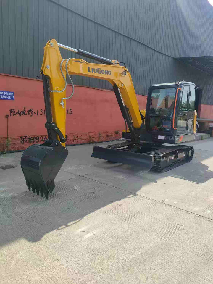 LIUGONG 906FG4 6 TON DIGGER BRAND NEW - Mini excavator: picture 2 LIUGONG 906FG4 6 TON DIGGER BRAND NEW - Mini excavator: picture 2