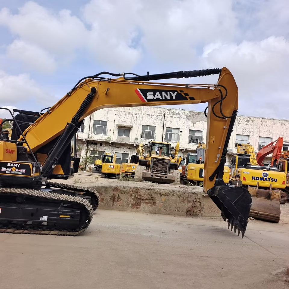 SANY 215C-9 SY215C - 9 - Crawler excavator: picture 2 SANY 215C-9 SY215C - 9 - Crawler excavator: picture 2